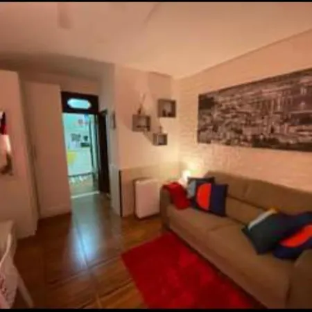 Max Apartment